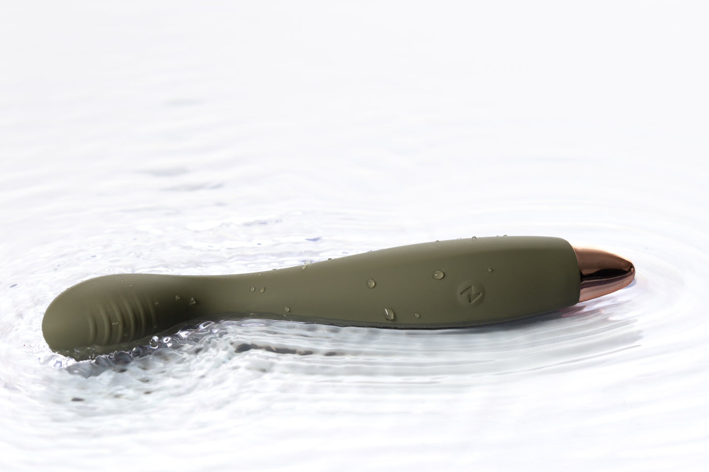 Waterproof vibrator with multiple vibration modes 