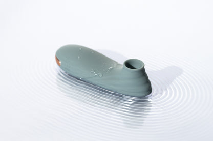 bath and shower friendly clit stimulator designed for comfort 